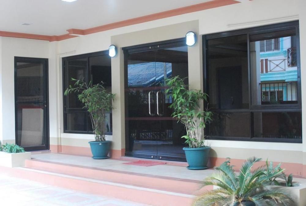 Imperial Ridge Pensión House Tagbilaran City Exterior foto
