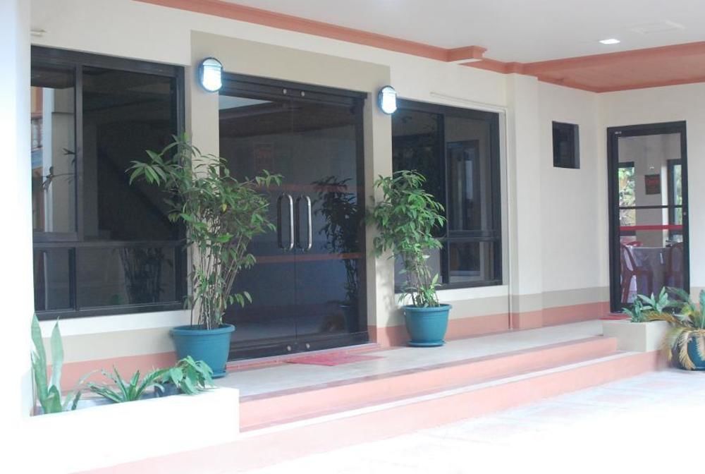 Imperial Ridge Pensión House Tagbilaran City Exterior foto